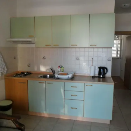 Apartmani Tomicic Malinska Exterior photo