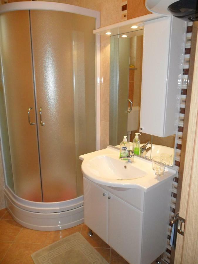Tomicic Apartment *